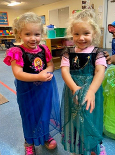 146 Halloween Costume Frozen Princess Friends